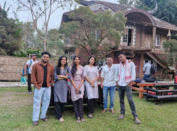 Cast-4